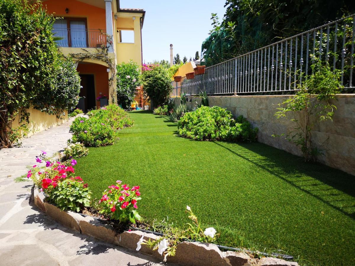 Vila Casa Con Giardino Olbia Exteriér fotografie